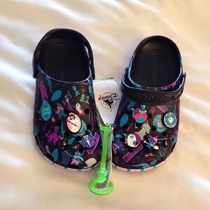 Haunted Mansion Crocs x Disney Parks - 6 Women's